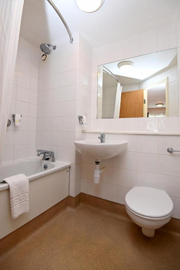 Meadow Farm Redditch By Marstons Inns 외부 사진